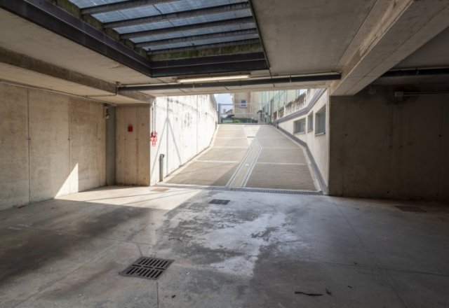 Single garage in the center of Abbadia: Comfort and Safety