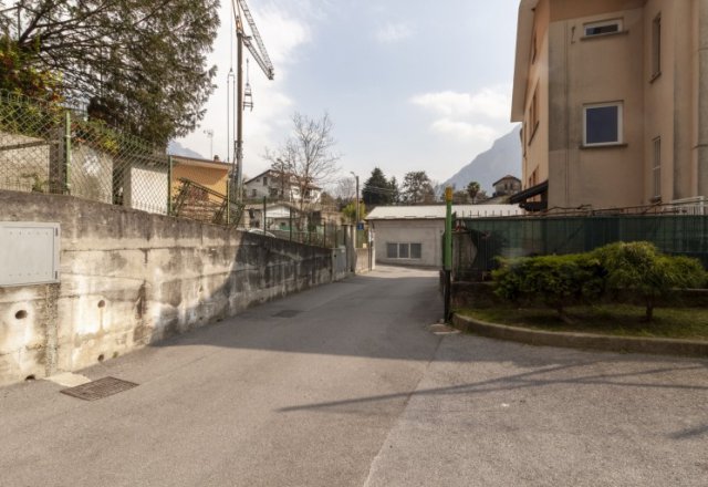 Single garage in the center of Abbadia: Comfort and Safety