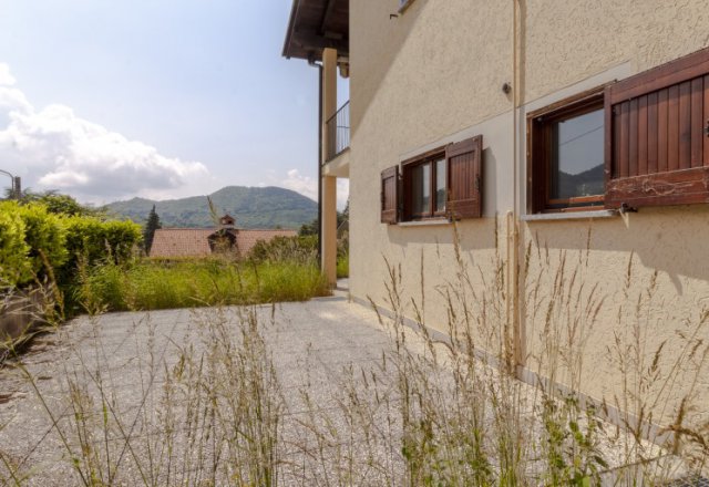 Dream of your Second Home: Mountain Refuge in Esino Lario