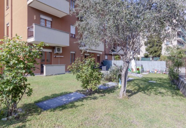 Lifestyle with Garden: Apartment in Mandello
