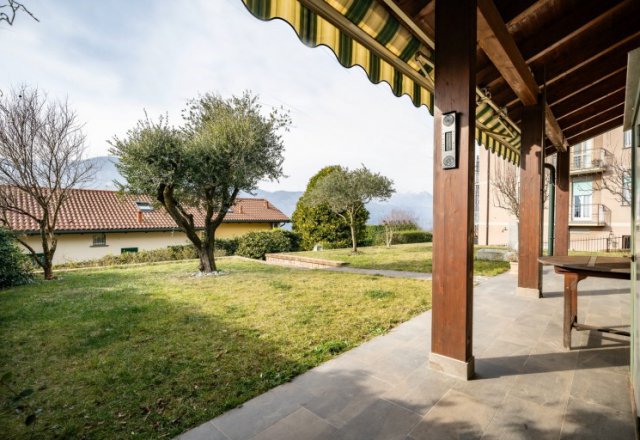Villa in Mandello: Energy Saving and Family Comfort