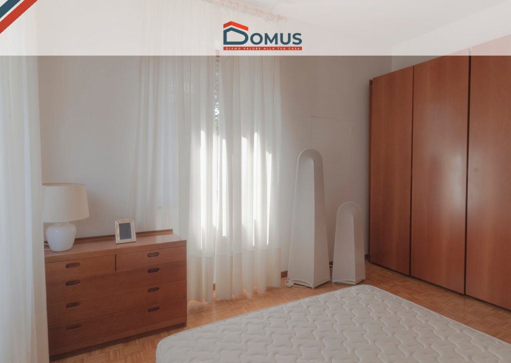 Rent Apartments Mandello - Spacious three-room apartment for rent in Mandello Lario Locality 