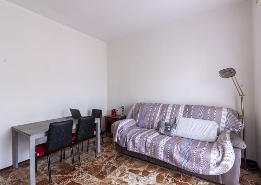 Apartments for rent  via Roma 52, Lierna, locality Central / Lake
