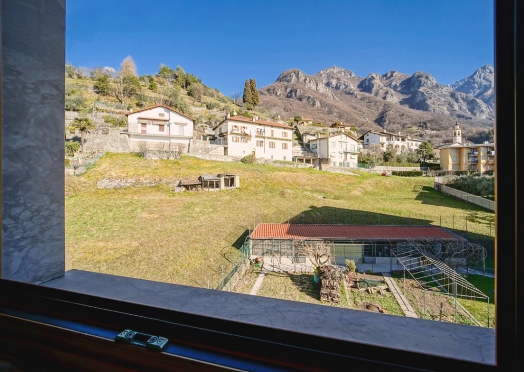 Sale Apartments Mandello - Spacious Apartment with View, Garden and Double Garage Locality 