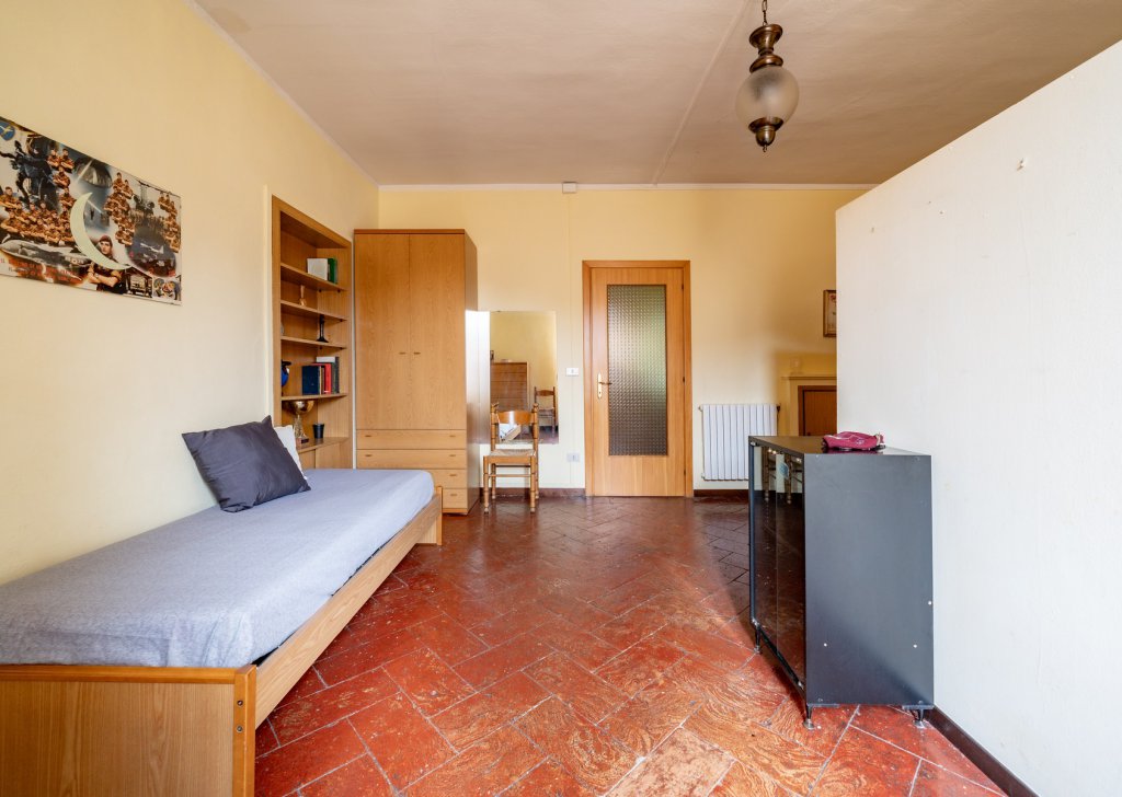Appartamenti trilocale in vendita  via C. Battisti 1/A, Mandello, località Centrale / Lago
