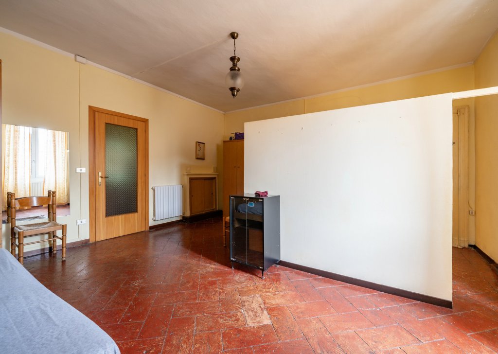Apartments for sale  via C. Battisti 1/A, Mandello, locality Central / Lake