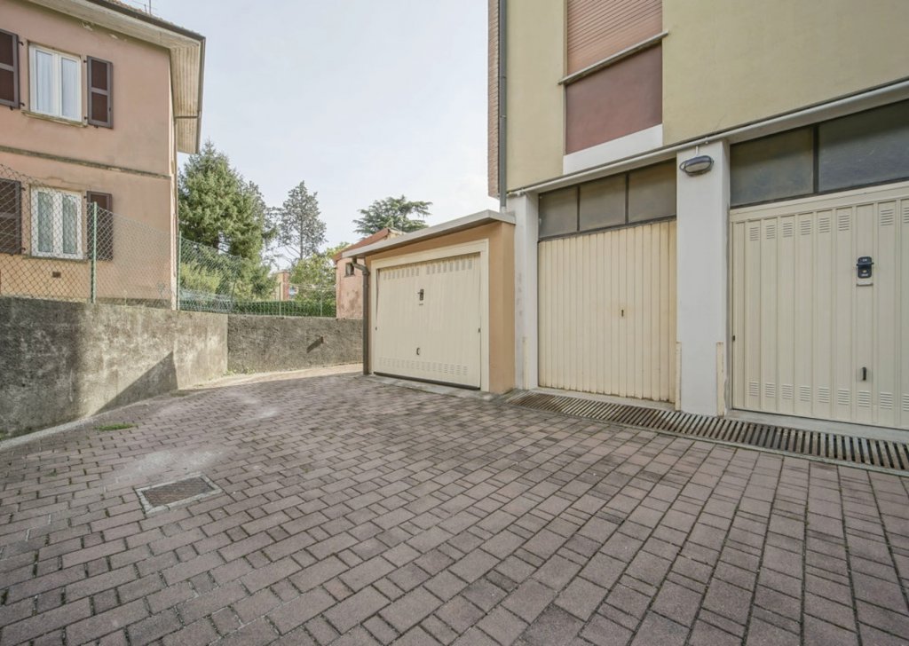 Appartamenti bilocale in vendita  via Don Gnocchi 4, Mandello, località Centrale / Lago