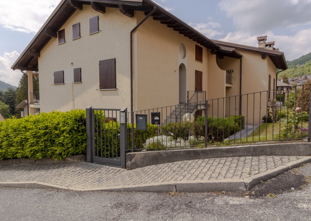 Apartments for sale , Esino Lario, locality Downtown / Central