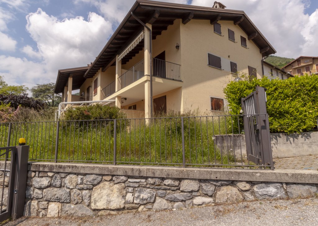 Apartments for sale , Esino Lario, locality Downtown / Central