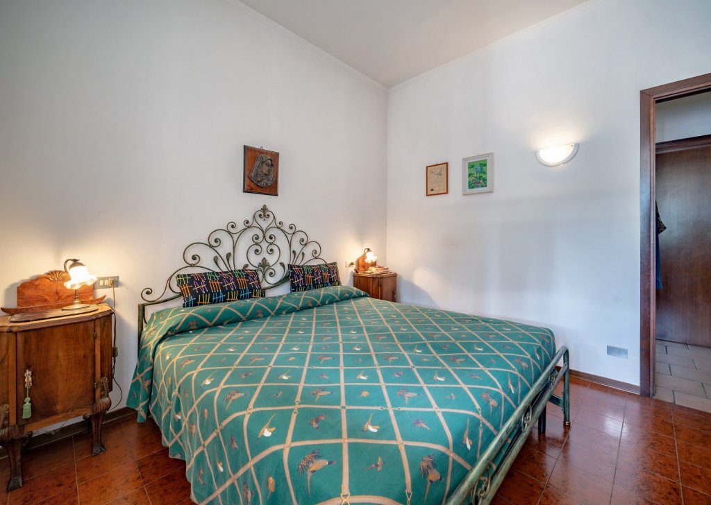 Sale Apartments Lierna - Three-room apartment with terrace in Lierna: Comfort and Investment Locality 