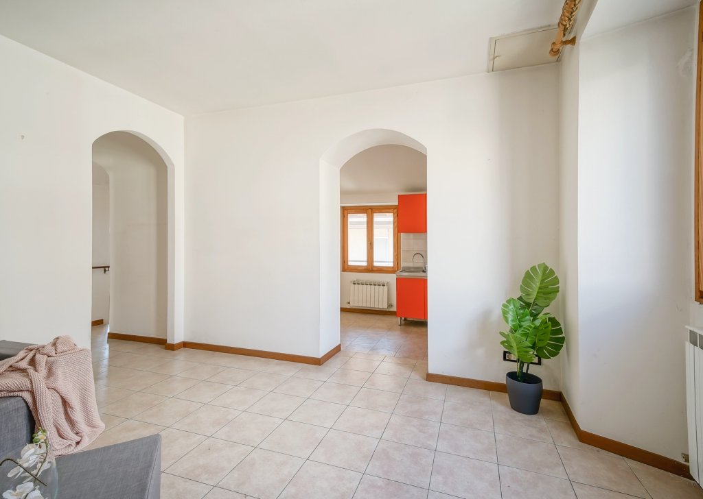Sale Houses Carenno (Italy) - A Portion of History in Carenno: Your Dream Home Locality 