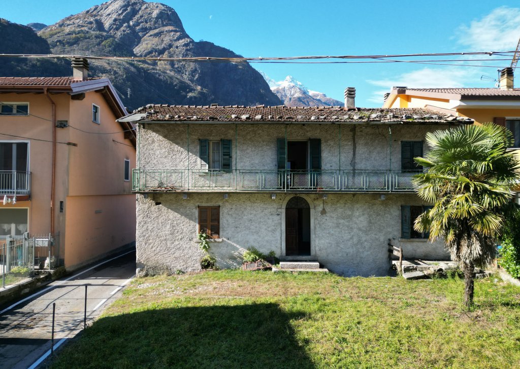 Sale Rustic Building Samolaco - Giumello di Samolaco: Historic House to Renovate Locality 